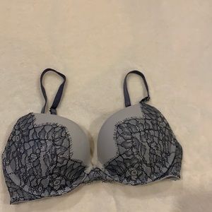 Victoria’s Secret push up bra size 34B